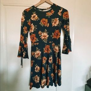 forever 21 | blue dress w/ florals